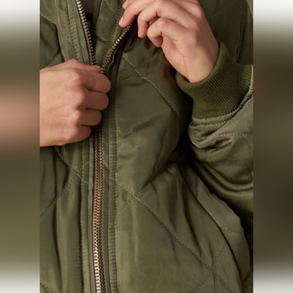 Woman's quilted cropped olive green flight jacket - Picture 2 of 5